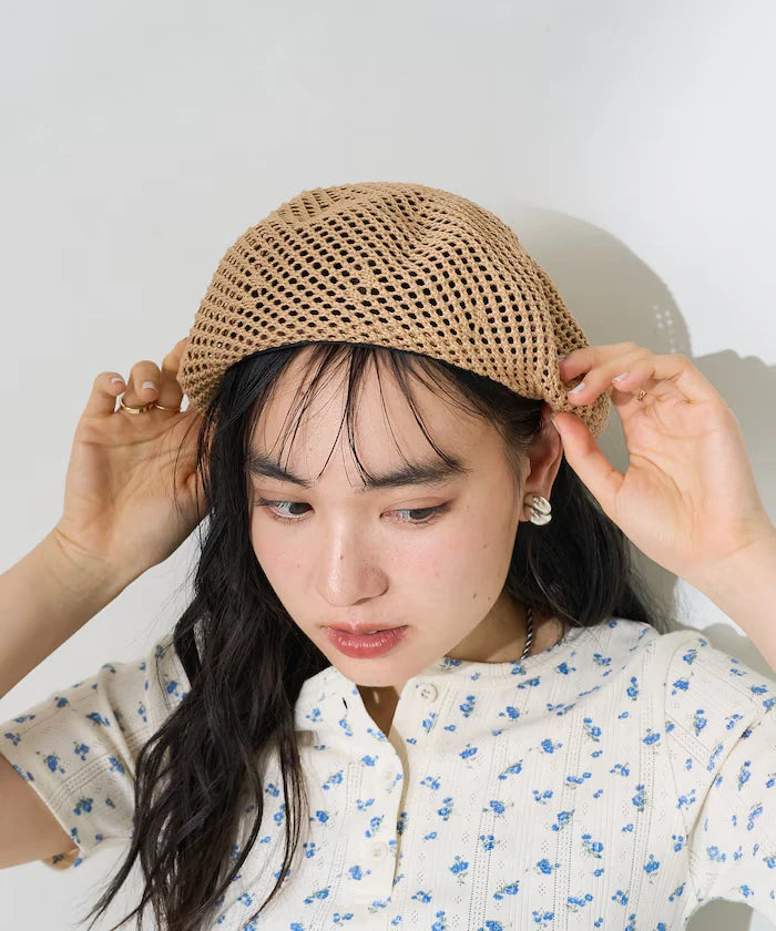 Lace-knit beret