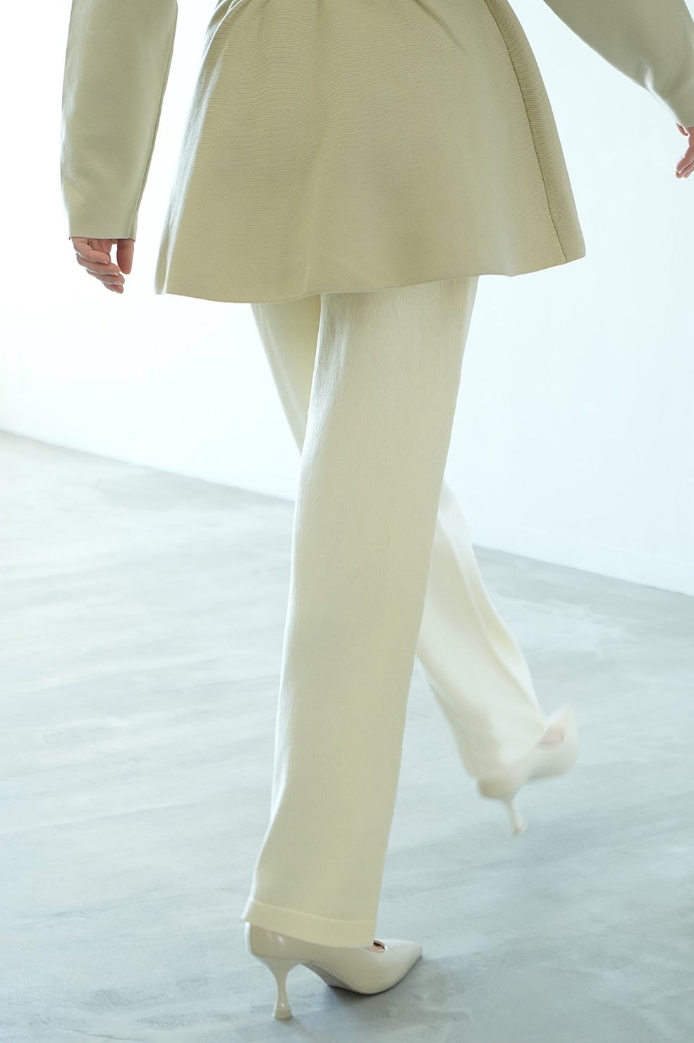 KNIT TUCK PANTS
