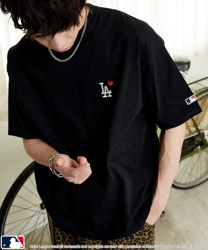 MLB Back Print Heart T-Shirt