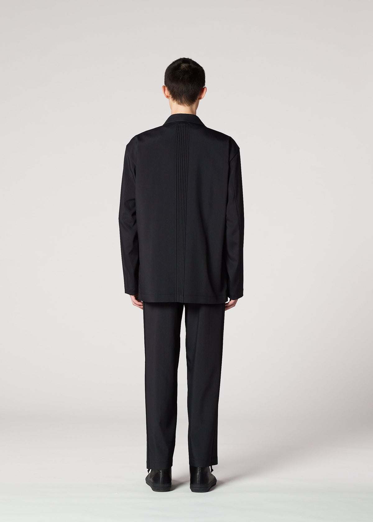 Air Pleats Black