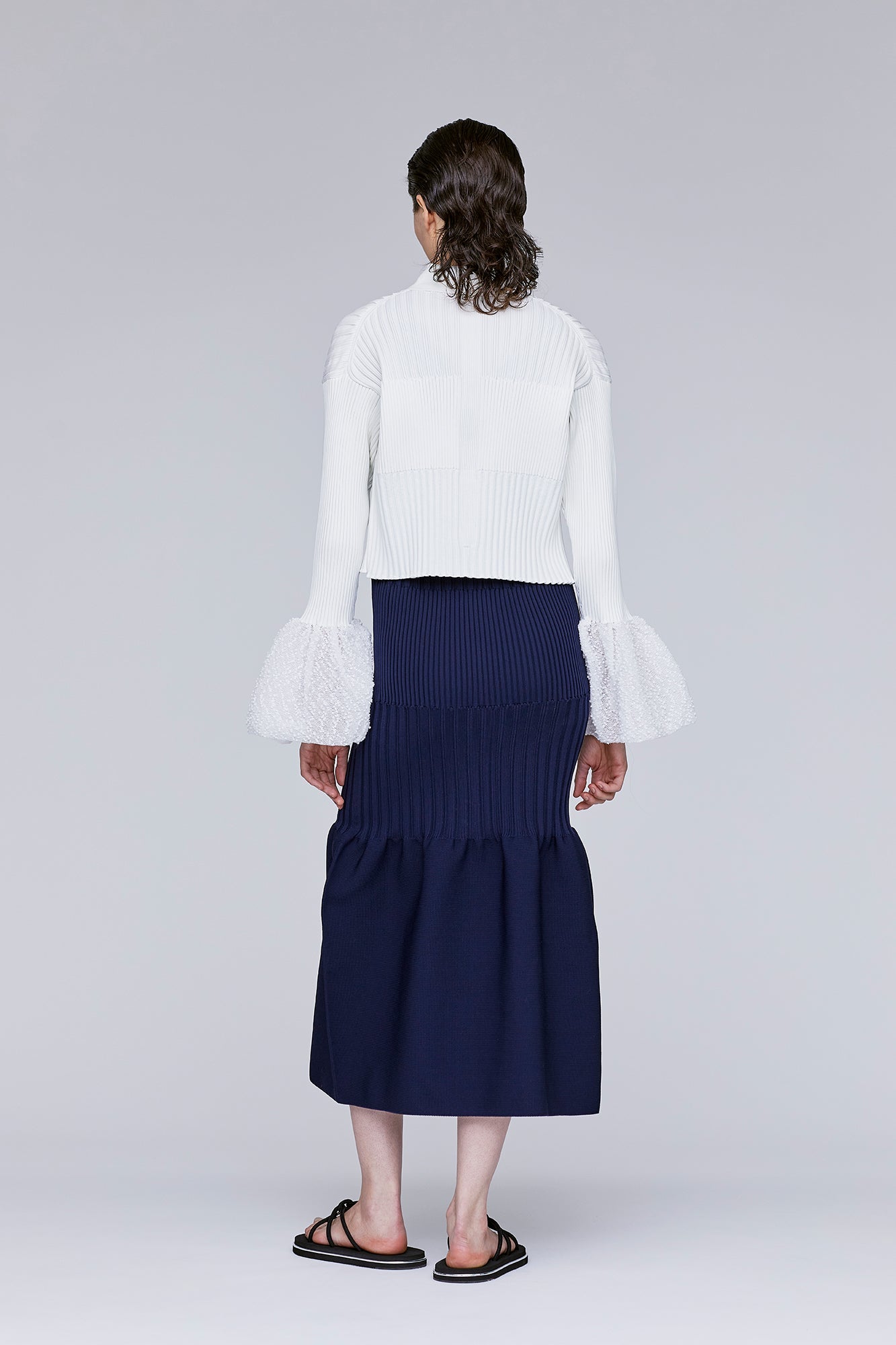 FLUTED ORNAMENT CROPPED SHIRT CARDIGAN
