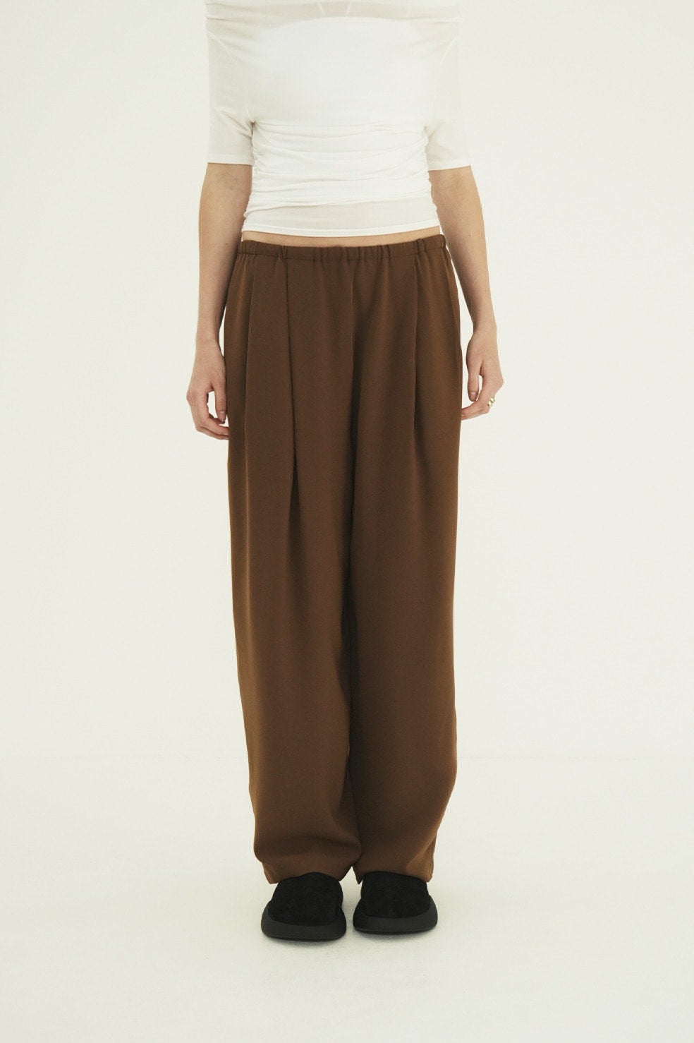 DRAWSTRING LOOSE TUCK PANTS