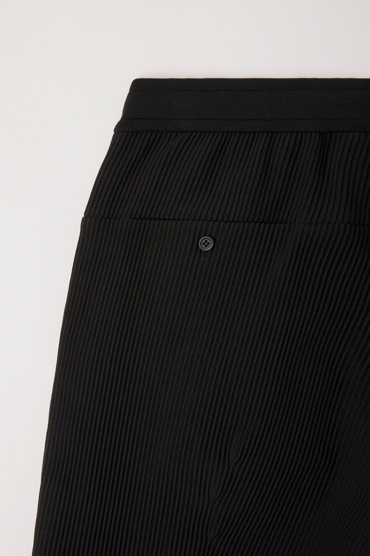 SOFT HYPHA TAPERED PANTS
