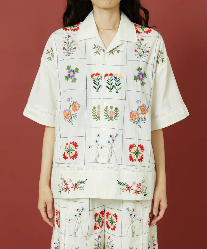 Patchwork Flower Embroidery Shirt