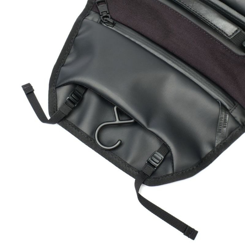 BLEISURE TRAVEL SHOULDER