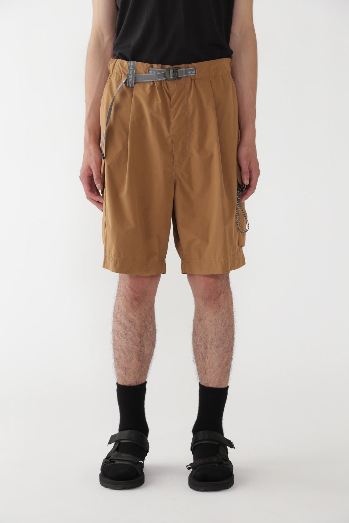 oversized cargo short pants (M)