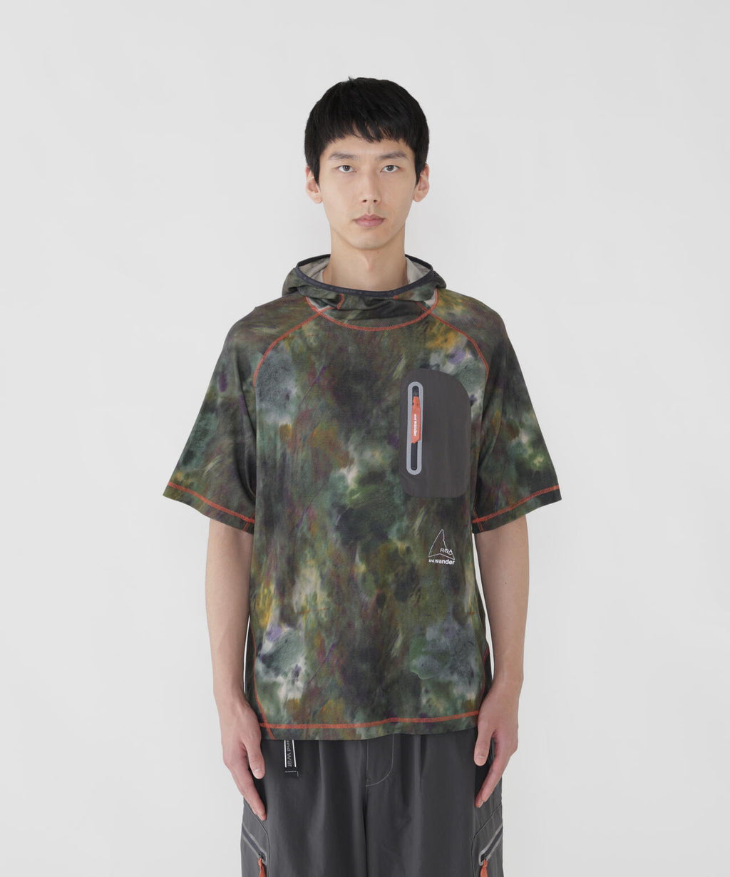 ROA × and wander printed houdie T