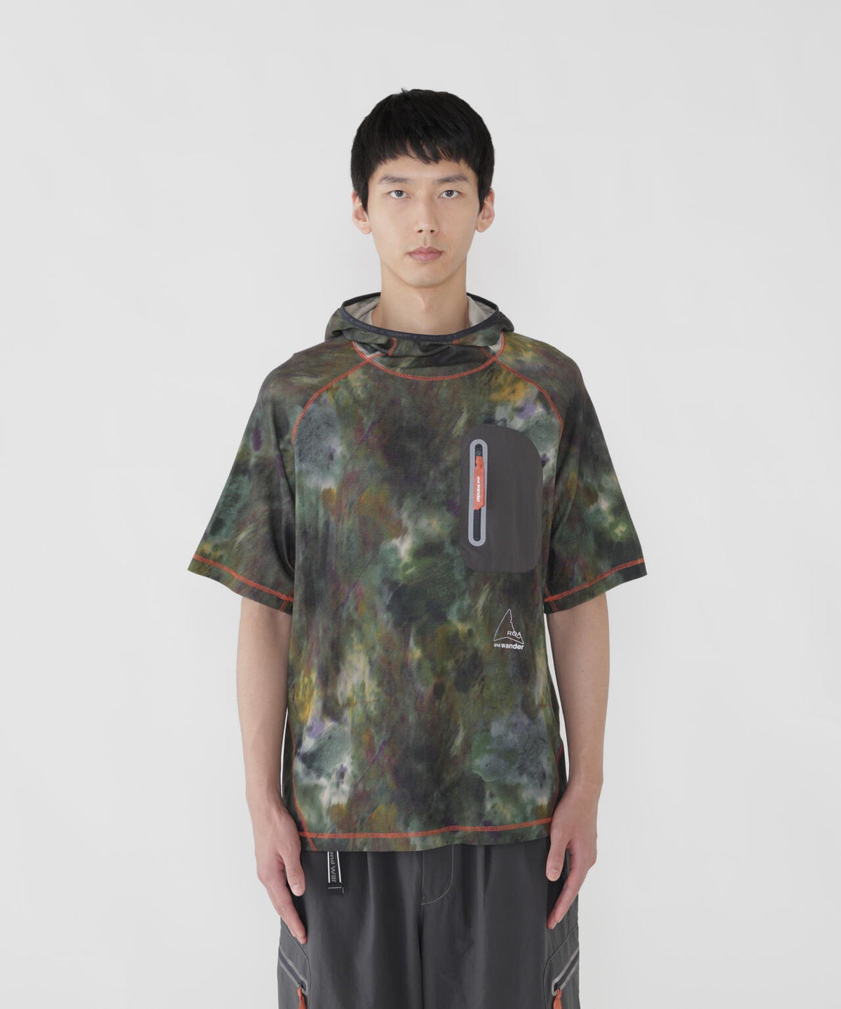 ROA × and wander printed houdie T