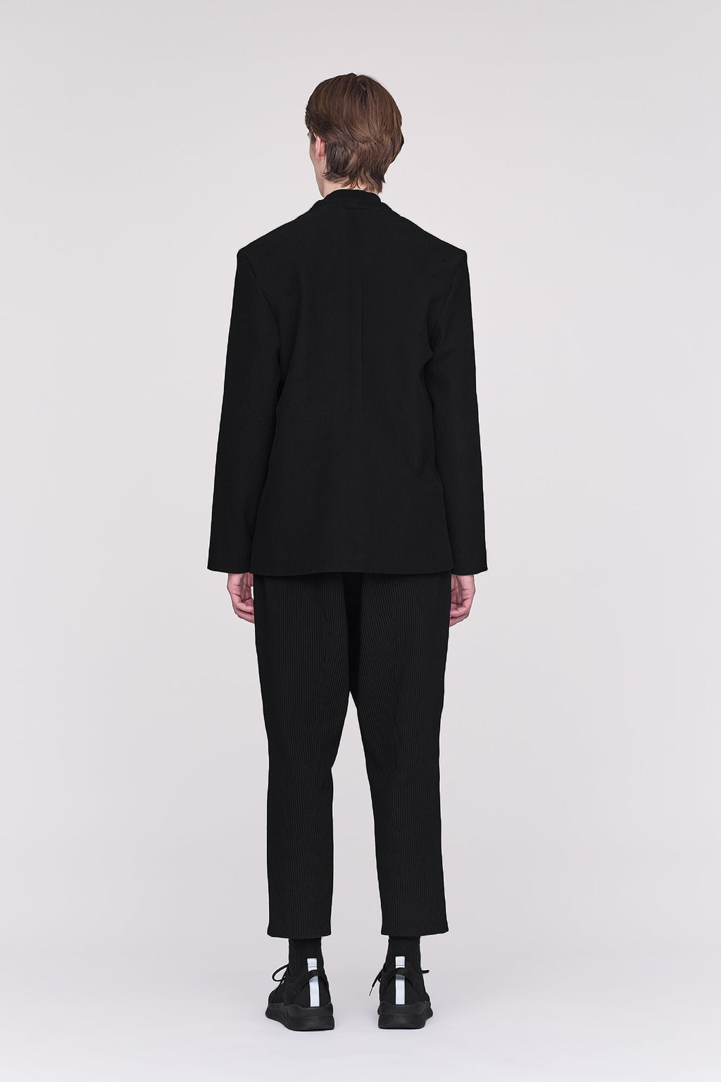 SOFT HYPHA COLLARLESS TAILORED JACKET