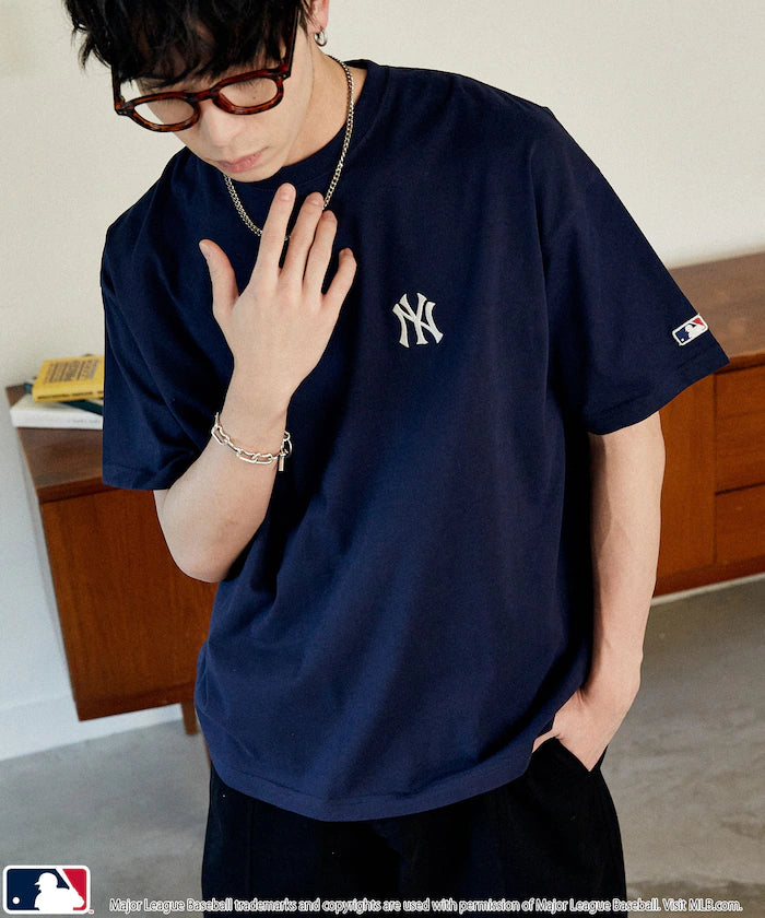 MLB Bandana Back Print T-Shirt