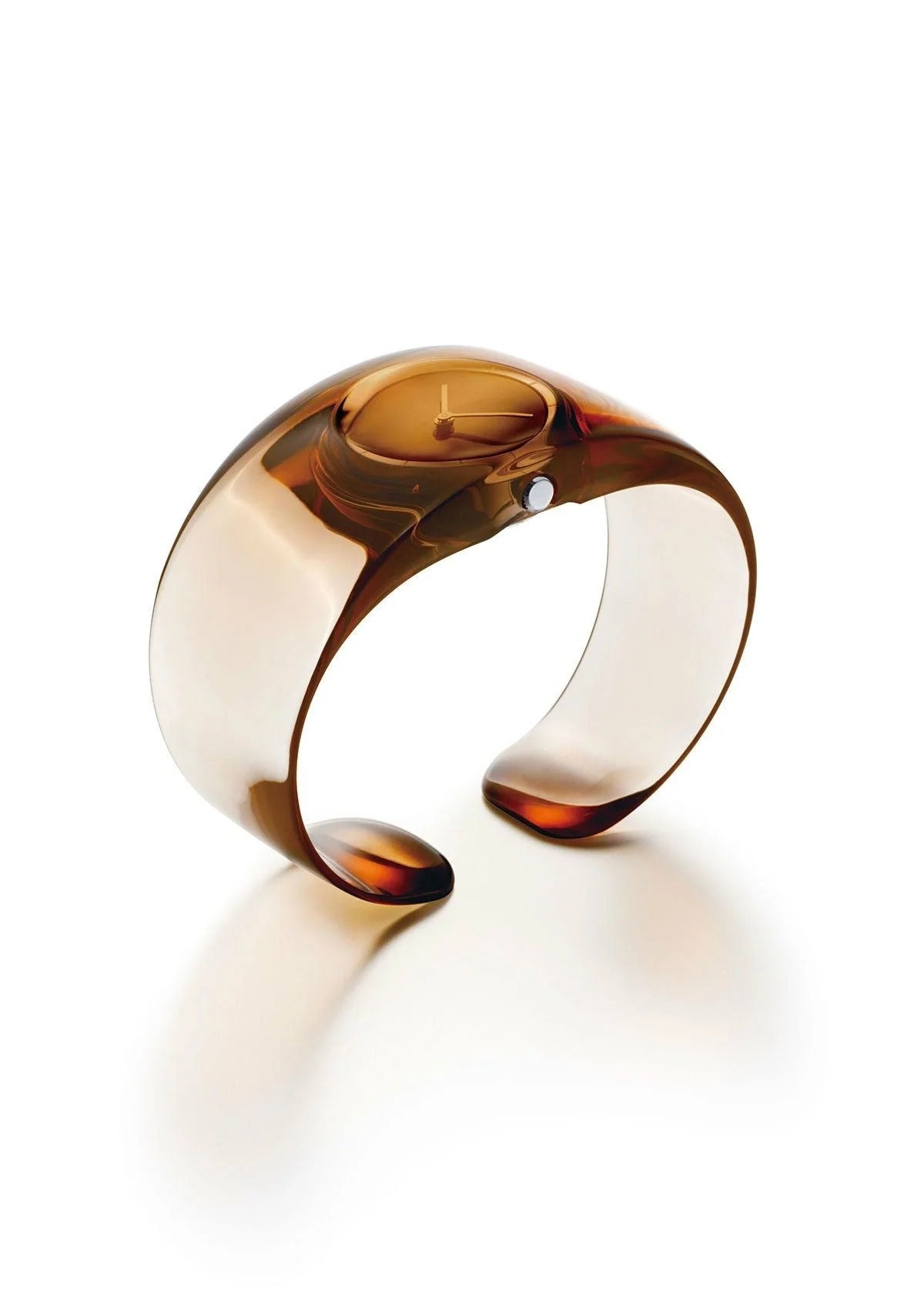 O　Designed by Tokujin Yoshioka
