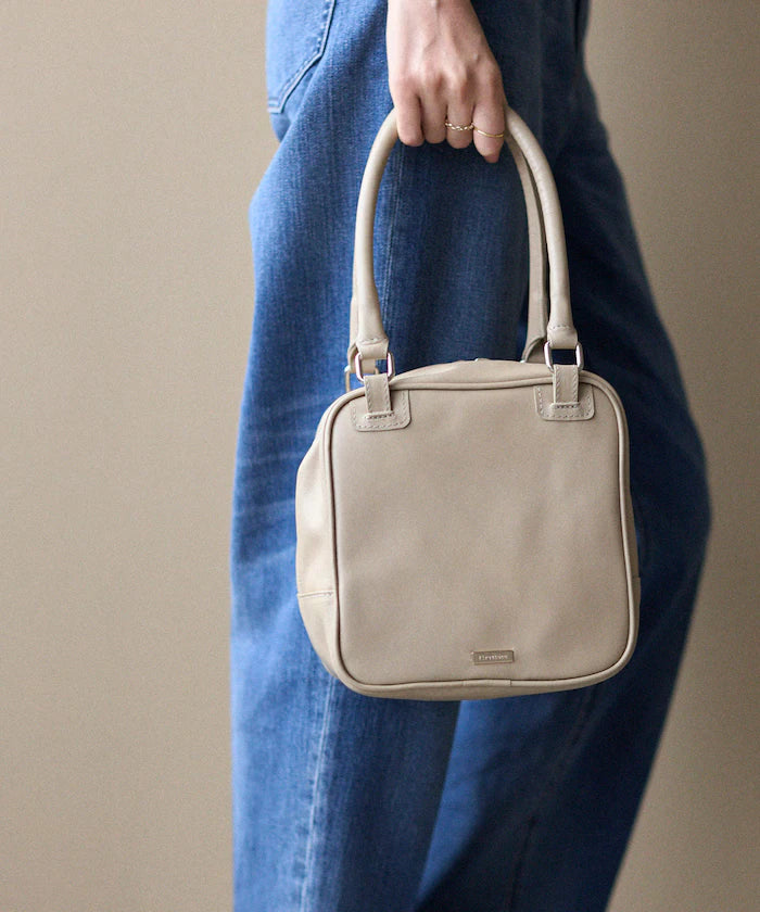 Leather Cubic Boston Bag / Cowhide / Water-Repellent Leather