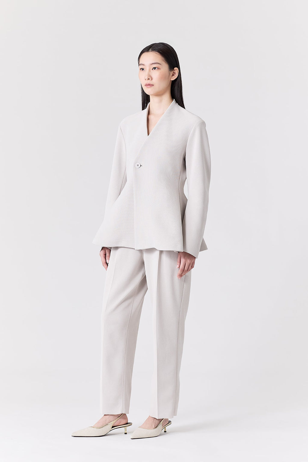 SOFT MILAN TUCK TAPERED PANTS