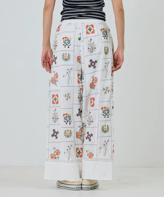 Patchwork Floral Embroidery Pants
