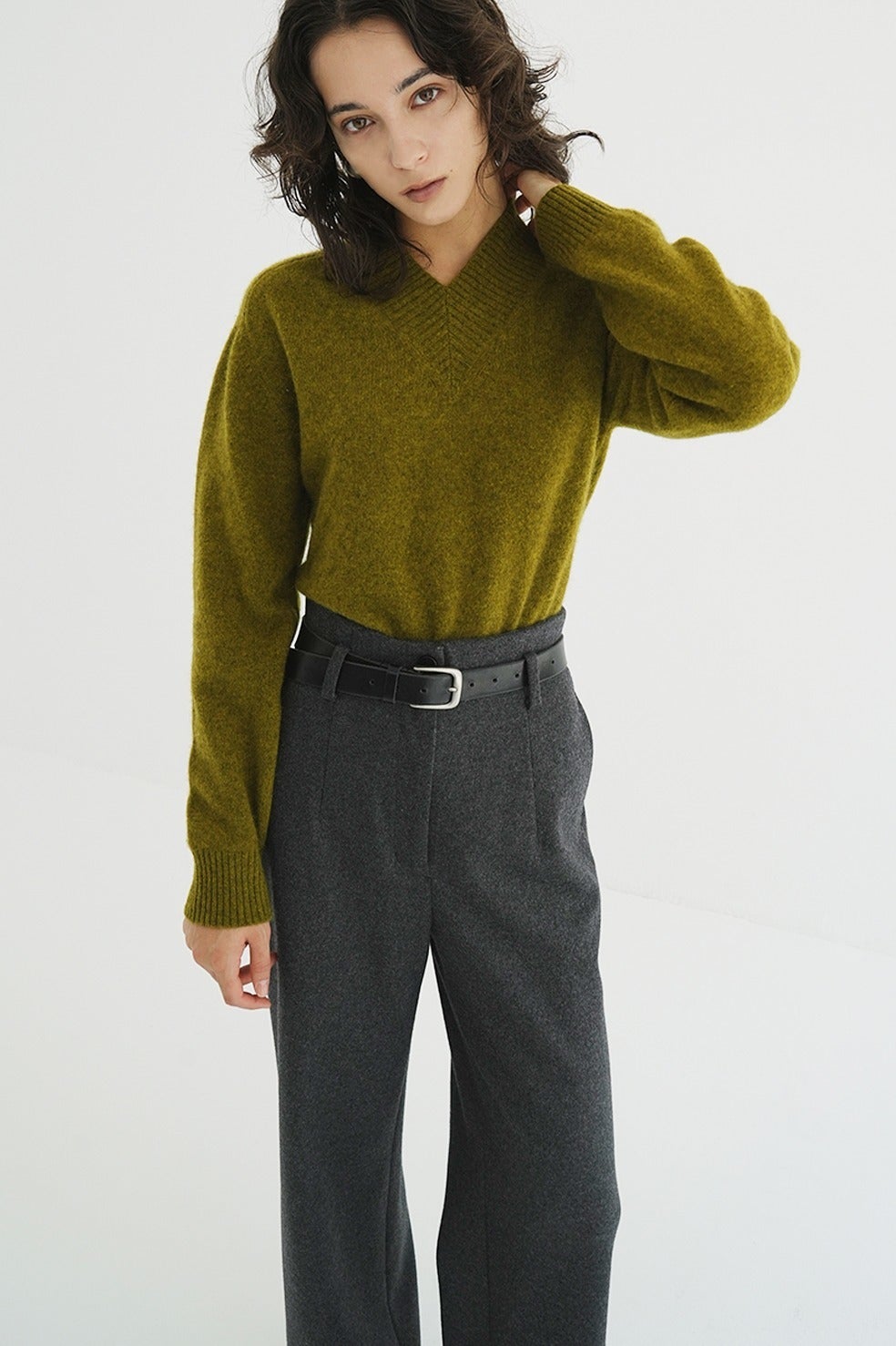 YAK V NECK KNIT TOPS