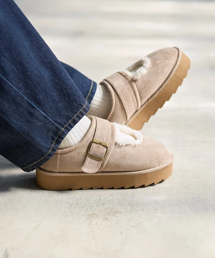 Thick Sole Eco Fur Mary Jane [Limited Edition]