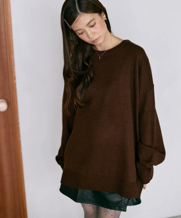 Sweat-like Lettered Knit / Jacquard Knit