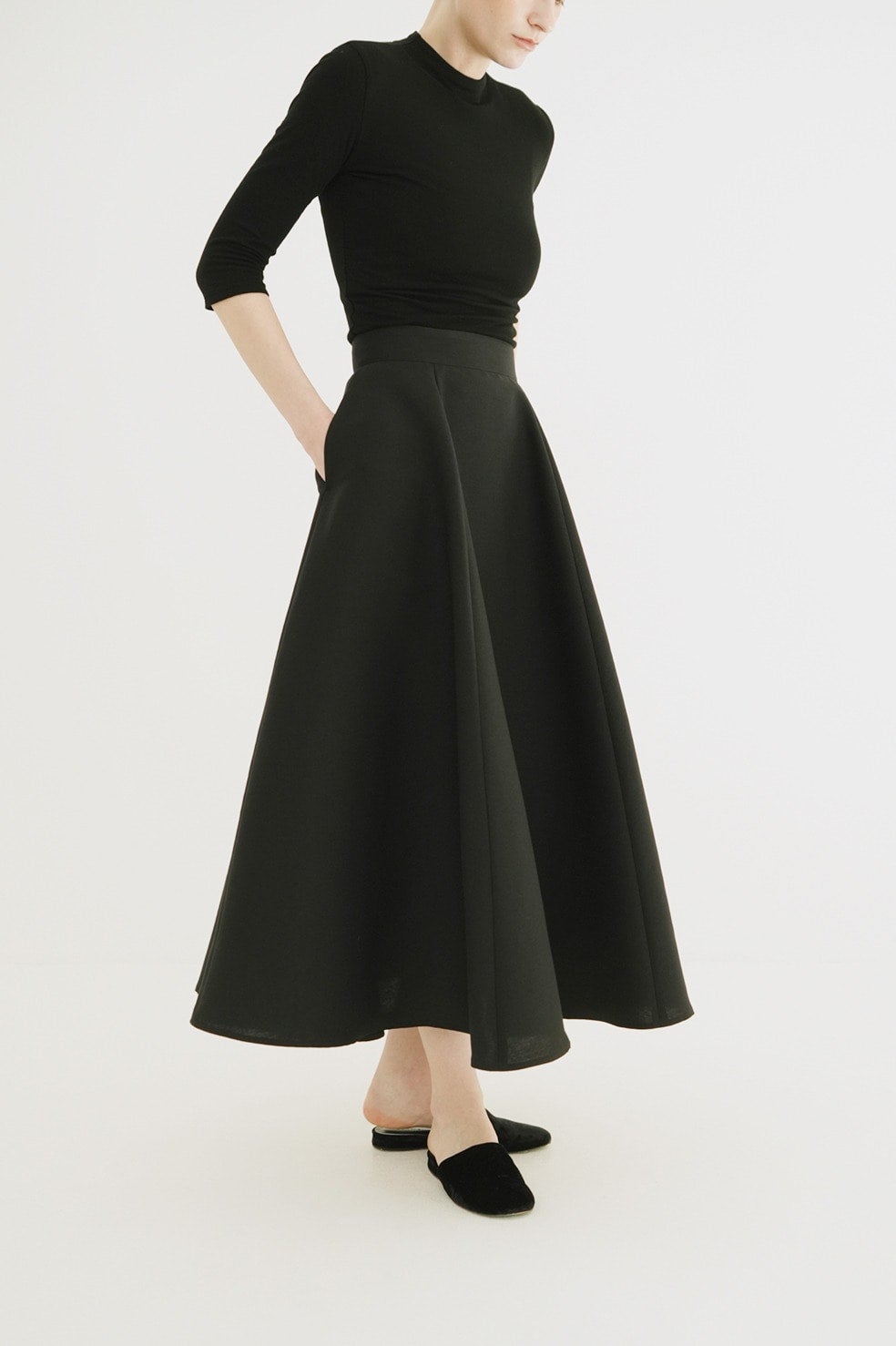 VOLUME FLARE SKIRT