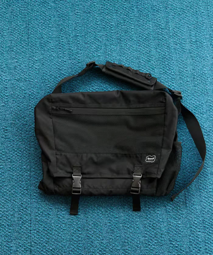 EXPANDER MESSENGER BAG Messenger Bag Water Resistant
