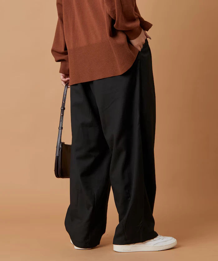 Wide Silhouette Barrel Leg Slacks Pants