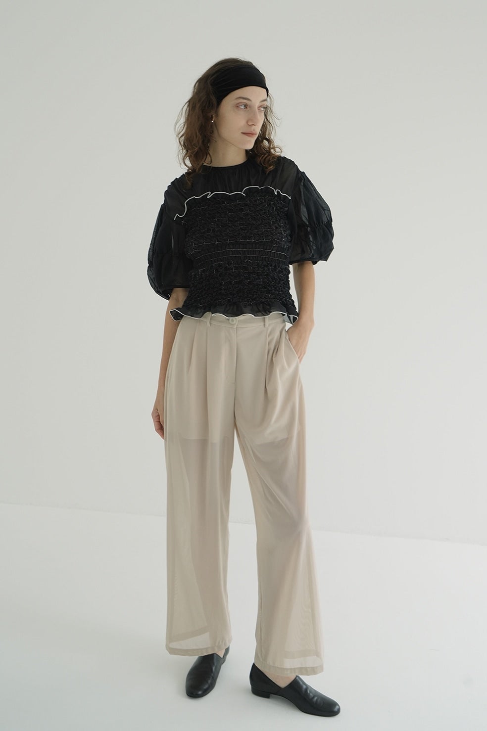 SHEER TUCK PANTS