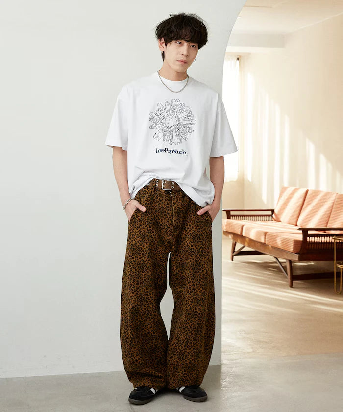Love Pop Studio Flower Embroidery T-Shirt