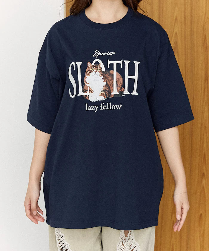 <Functional Material> SLOTH Embroidered Cat T-Shirt Limited Edition