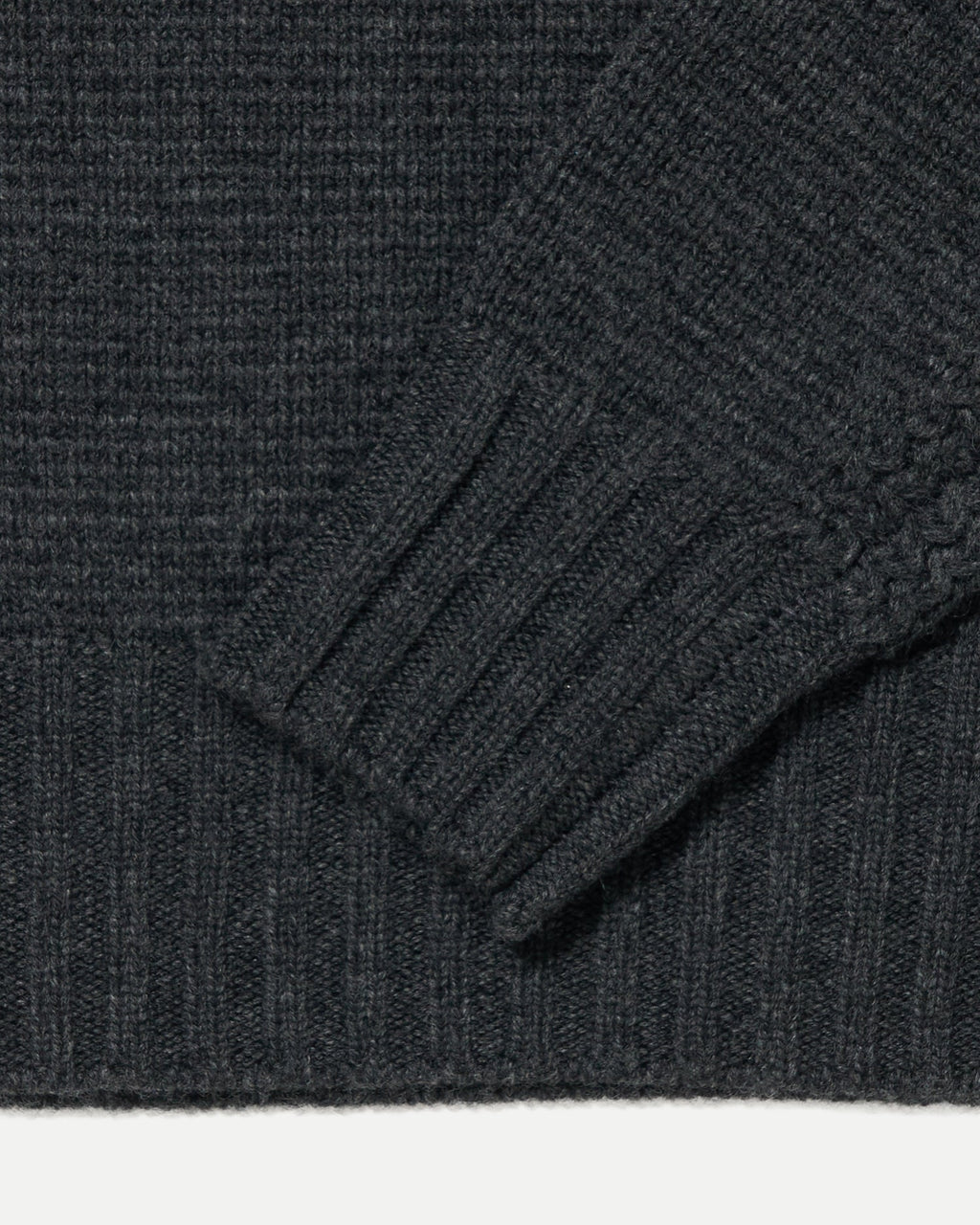 LOT.527 A.R.C TURTLENECK SWEATER
