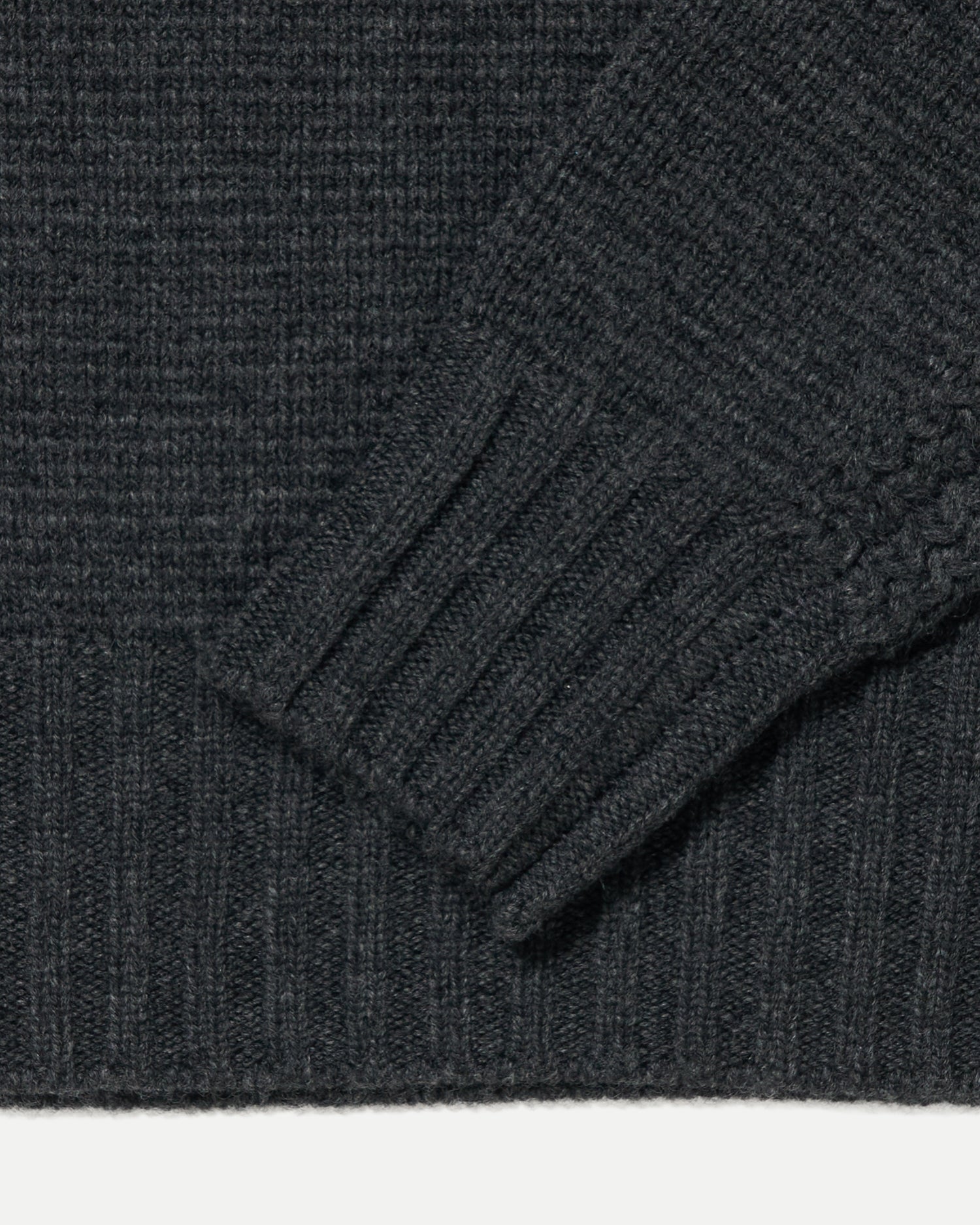 LOT.527 A.R.C TURTLENECK SWEATER