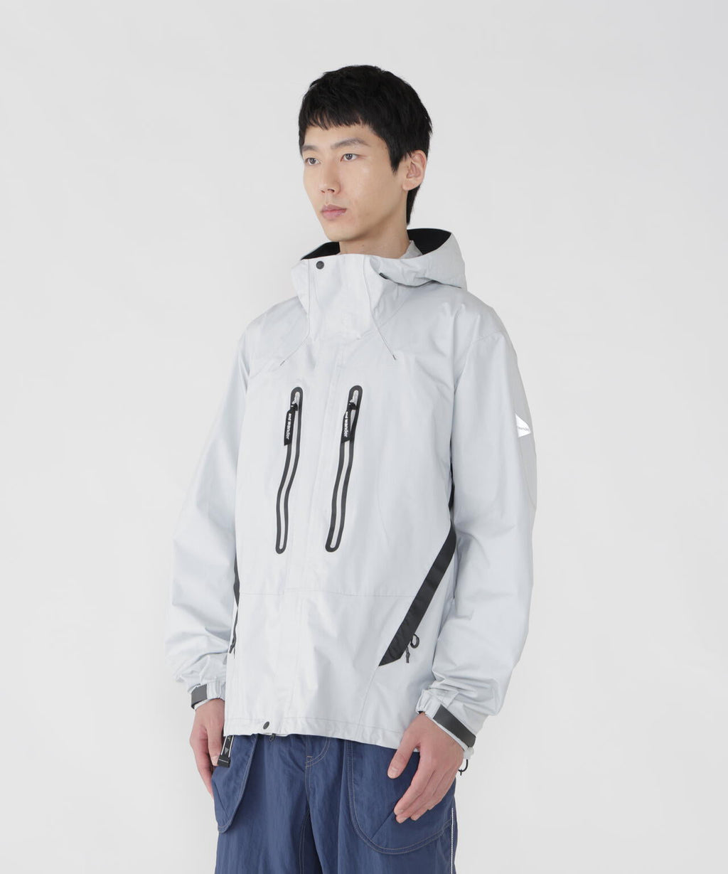 2.5L hiker rain jacket