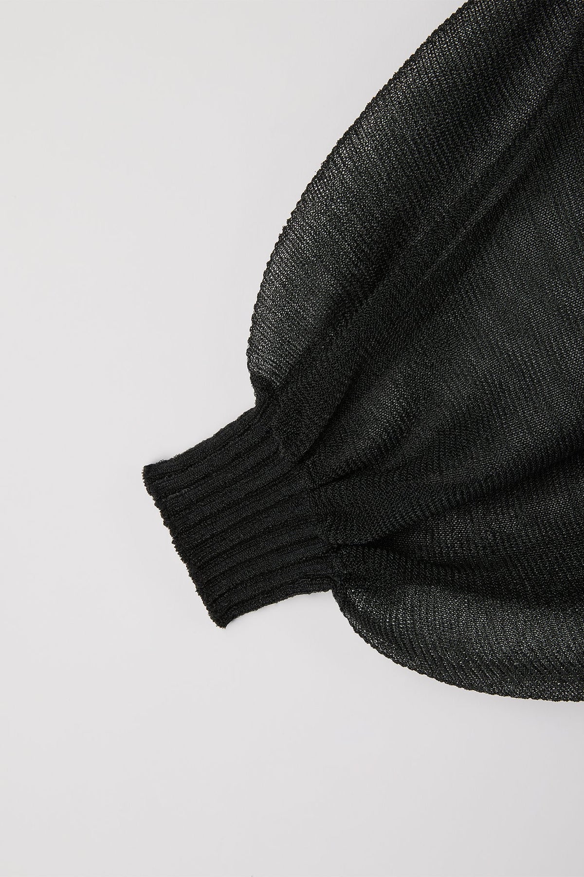 FLUTED LUCENT PUFF SLEEVE CARDIGAN
