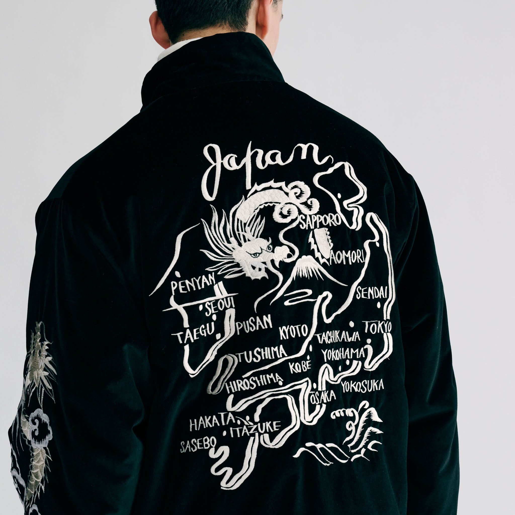 GL15554 / VELVETEEN SUKA TRACK JACKET