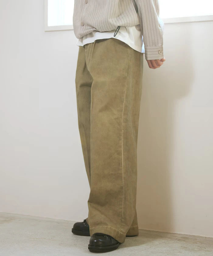 Fade processing cotton tuck wide pants