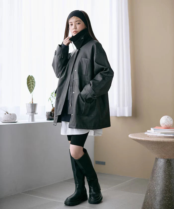 Oversized Crush Leatherette Jacket / Collar Corduroy