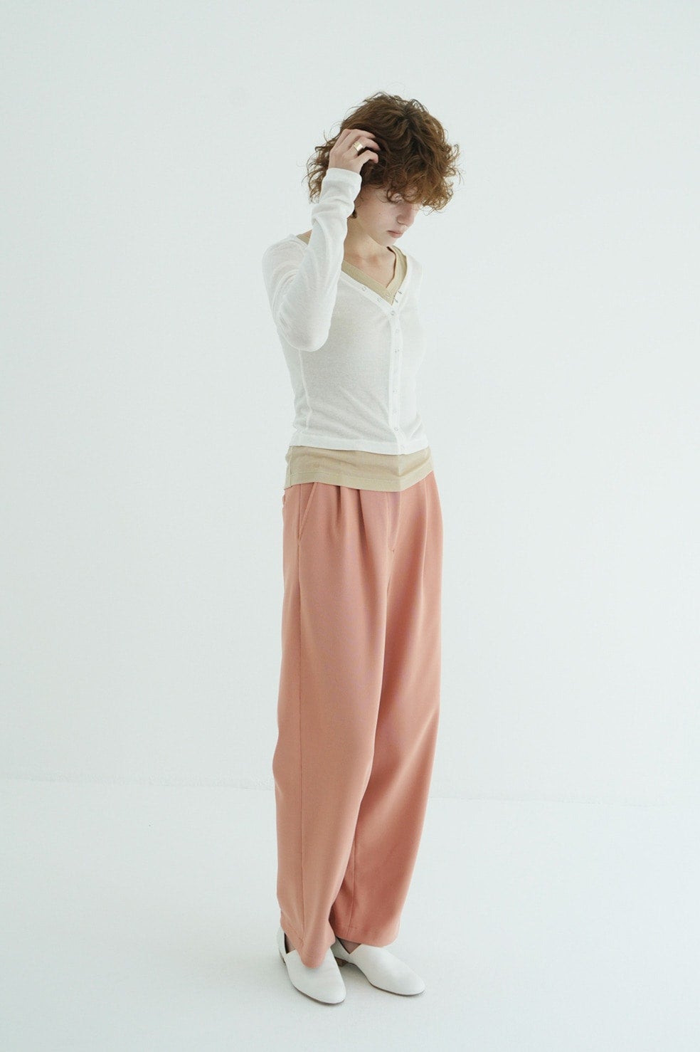 CURVED NECK LAYERED SET TOPS