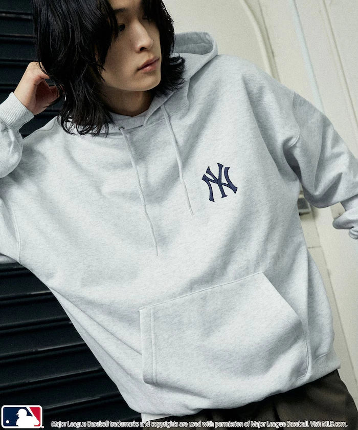 Custom Sweat Circle Logo Hoodie