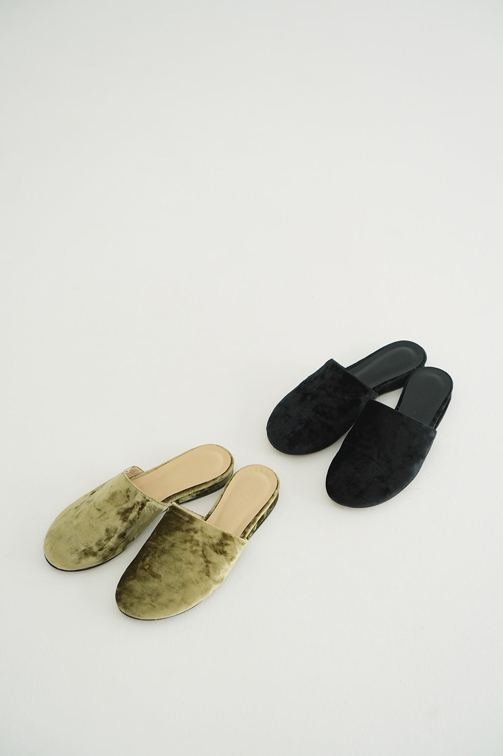 VELOUR FLAT MULES