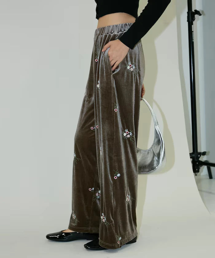 Flower Embroidery Velvet Easy Pants Limited Edition