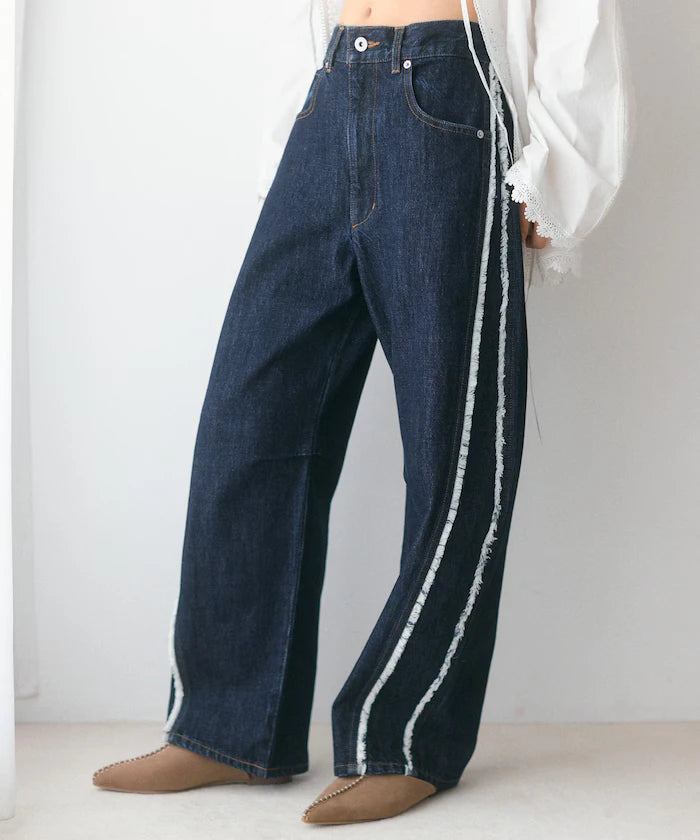 Side Fringe Curve Denim