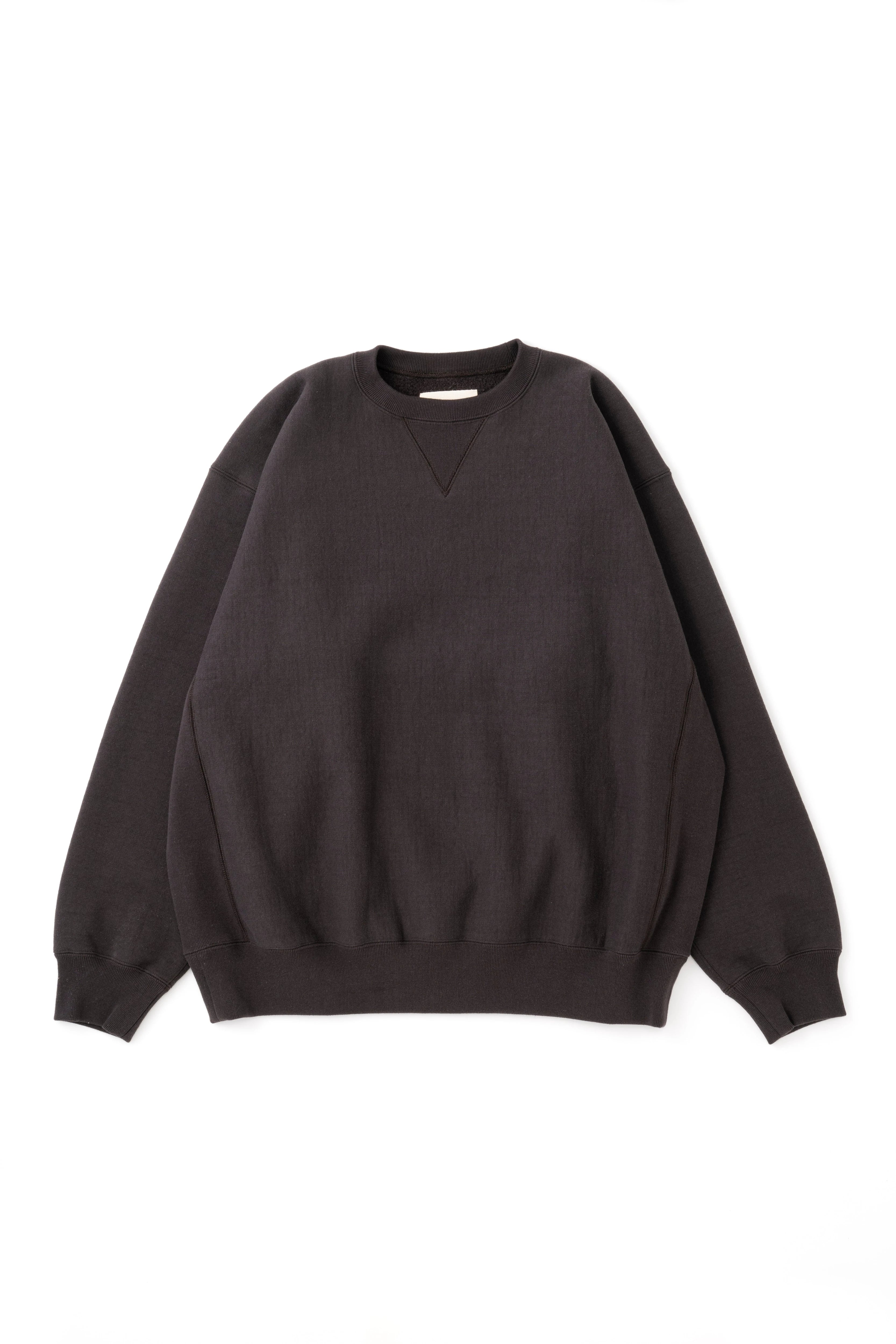 ATHLETIC SWEATER