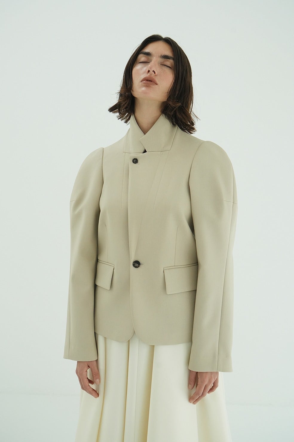 SCULPTED SLEEVE COMPACT JACKET