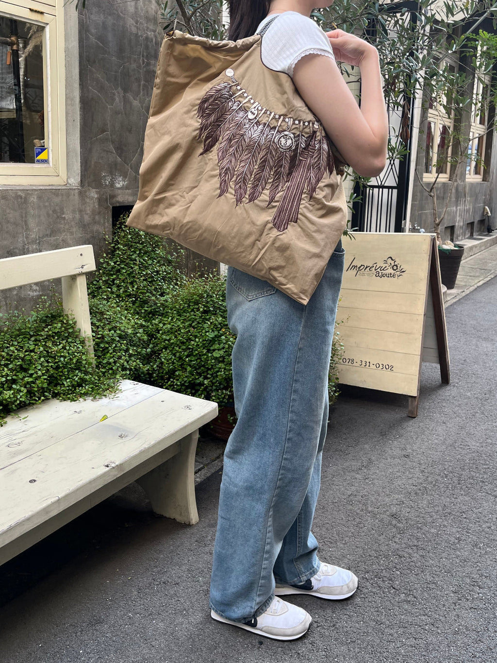 San Feather(l#108tan-333111)