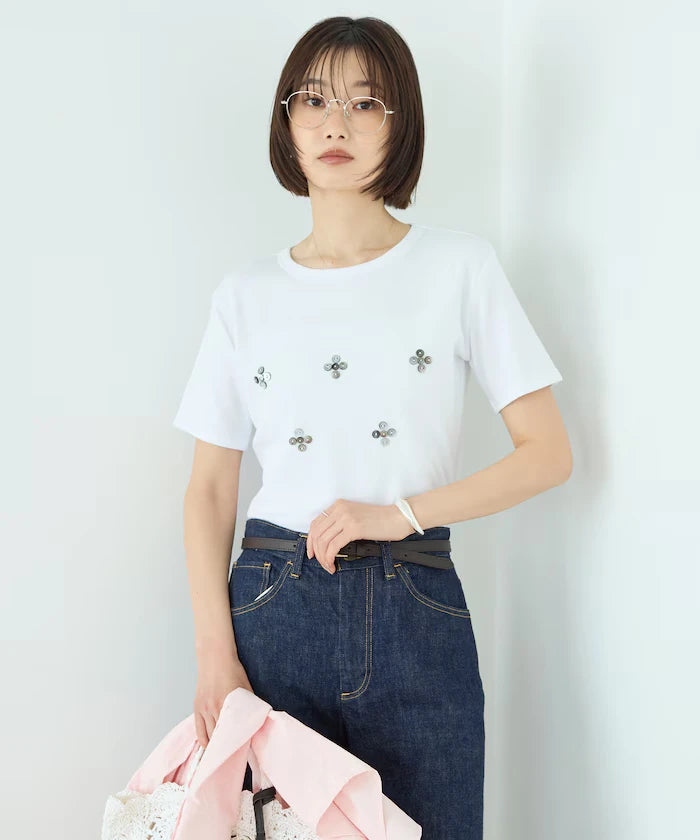 Shell Button Flower Motif Cotton Modal T-Shirt