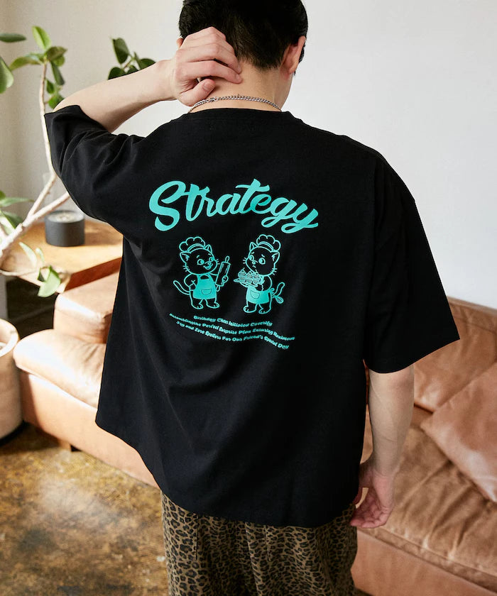 <Functional Material> STRATEGY Cat Print T-Shirt Limited Edition