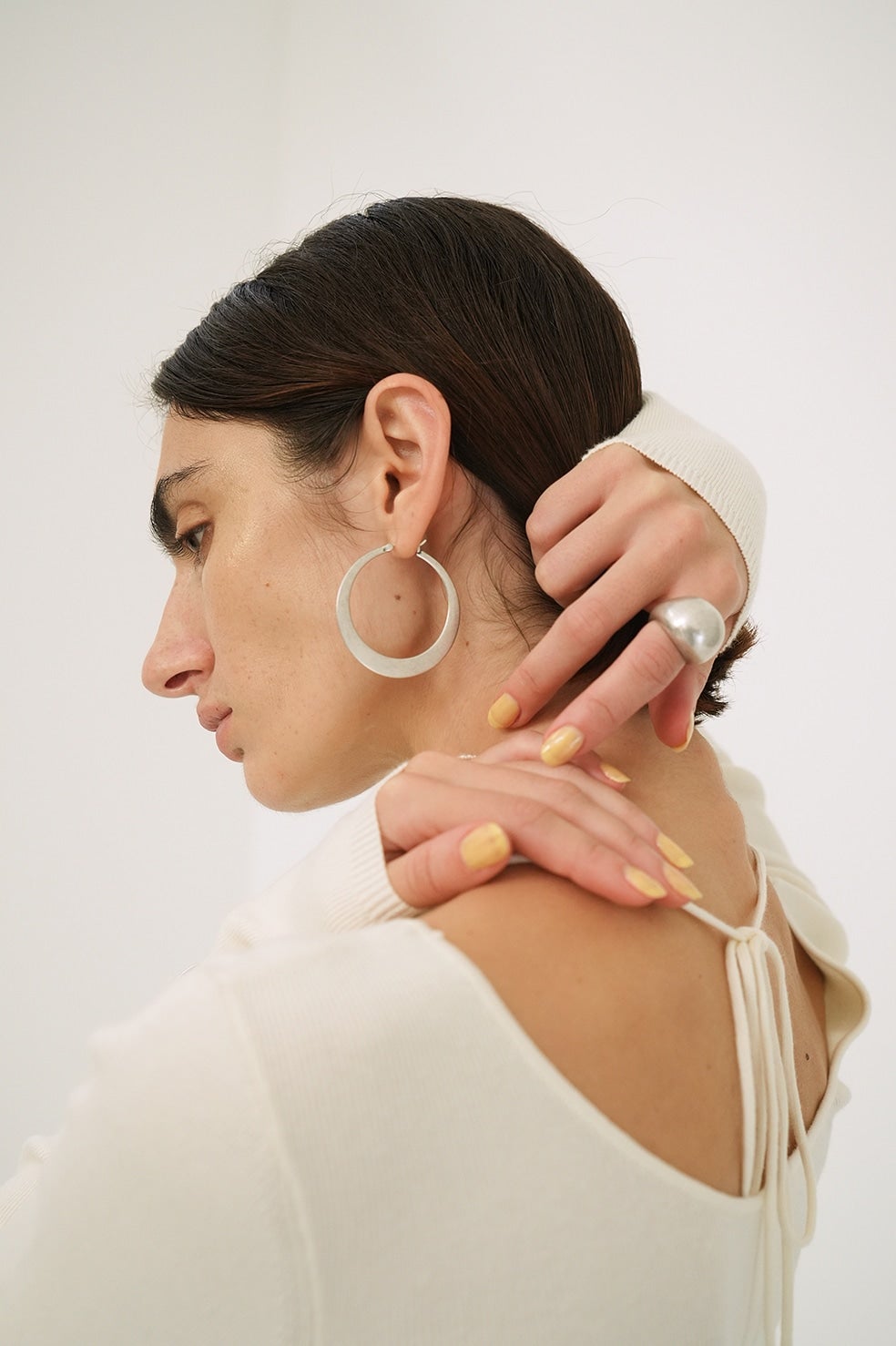 PLATE HOOP PIERCE