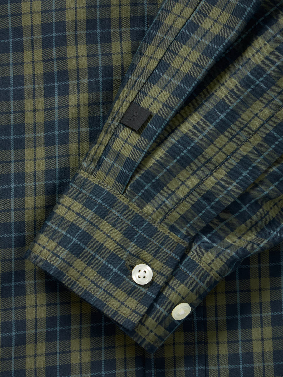 W's TECH BUTTON DOWN SHIRT L/S PLAIDS