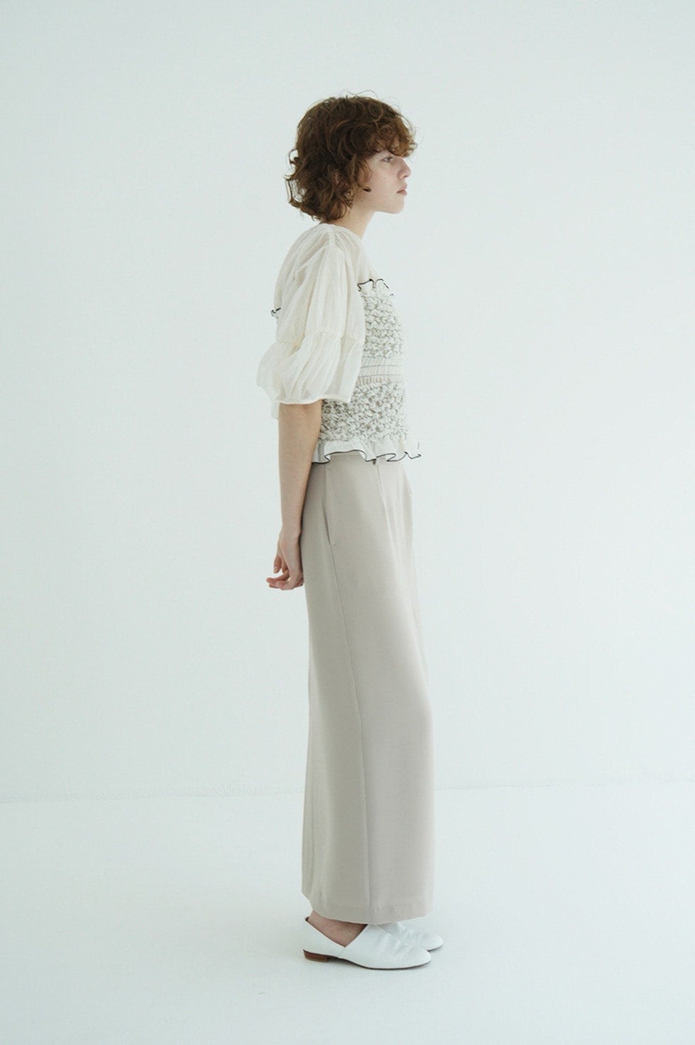 COLOR STITCHED SHIRRING TOPS