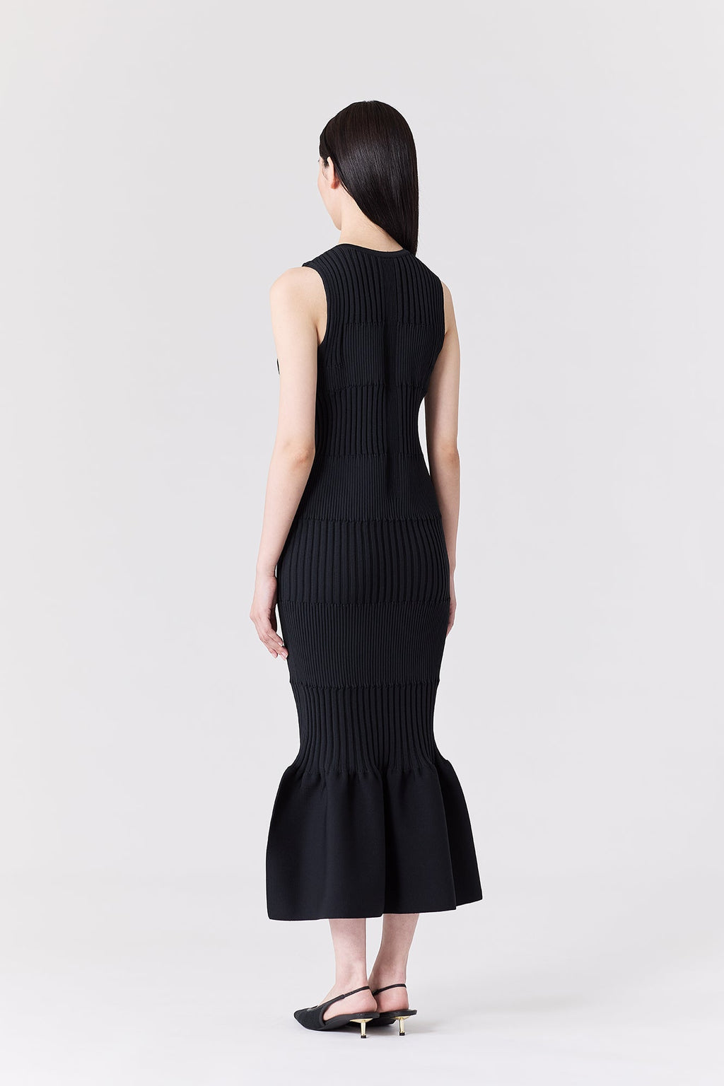 FLUTED SLEEVELESS MERMAID DRESS