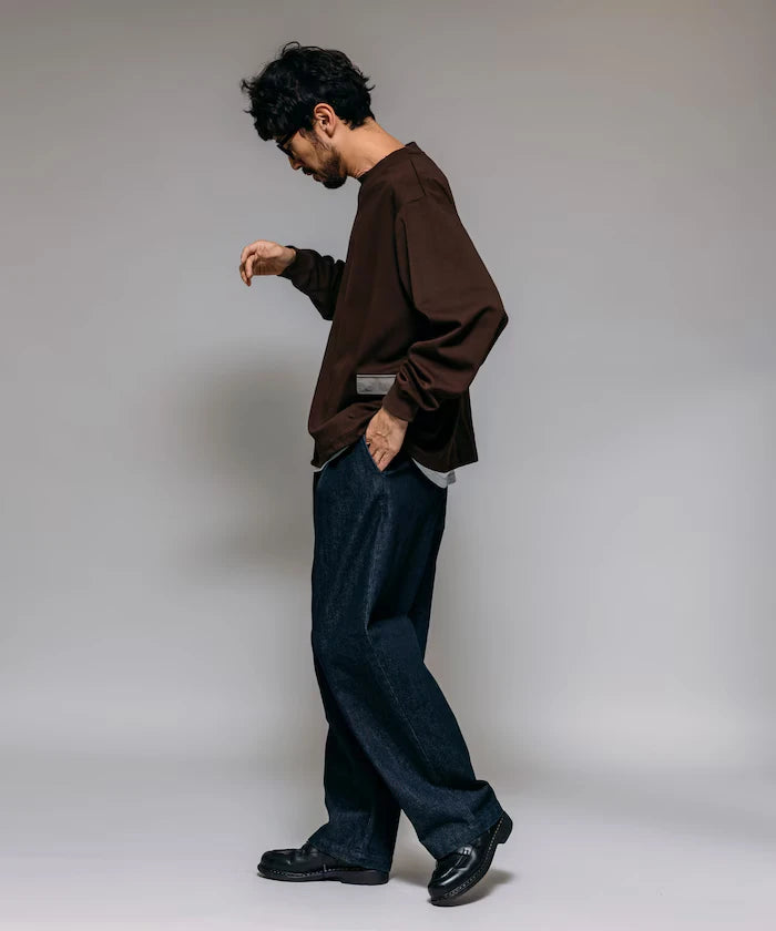 <New Color Added> Side Pocket Spindle Cardboard Crew Neck Sweatshirt
