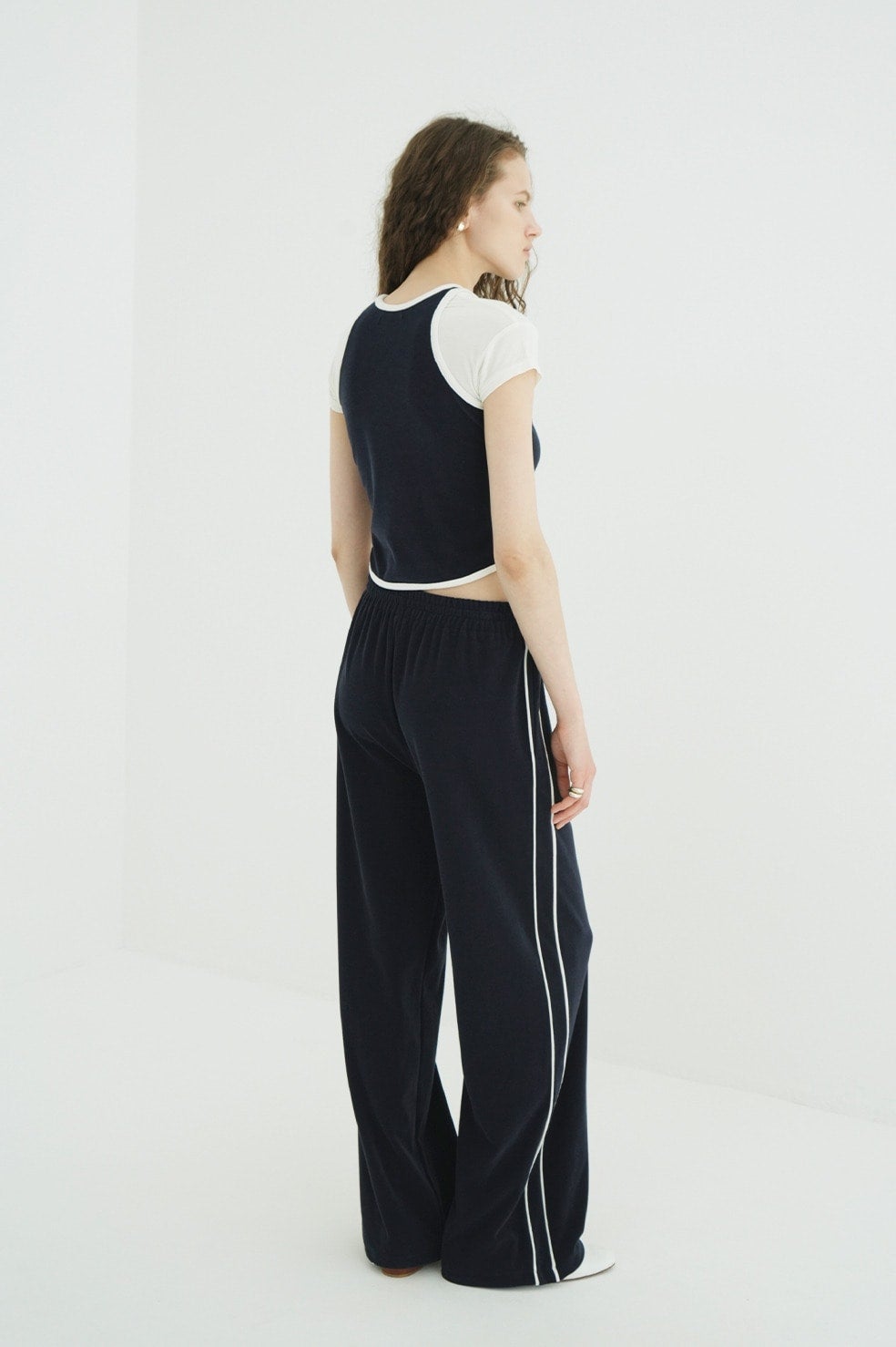 SOFT SHEER COMPACT TOPS